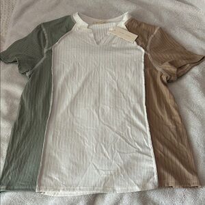 Colorblock Ribbed Crewneck Tee — White, Olive & Taupe size XL